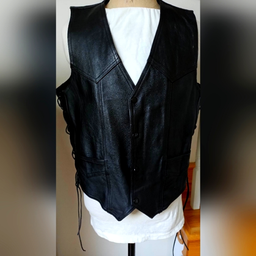 River road leather vest LIKE NEW!